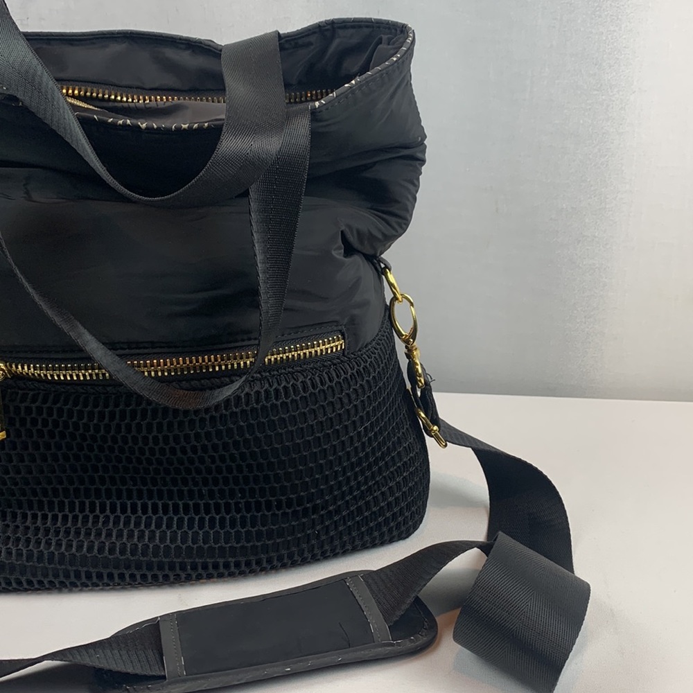 Athleta Handbag Gym Yoga Women Black Tote  Bag Quilted Pattern Gold metal - Picture 3 of 16
